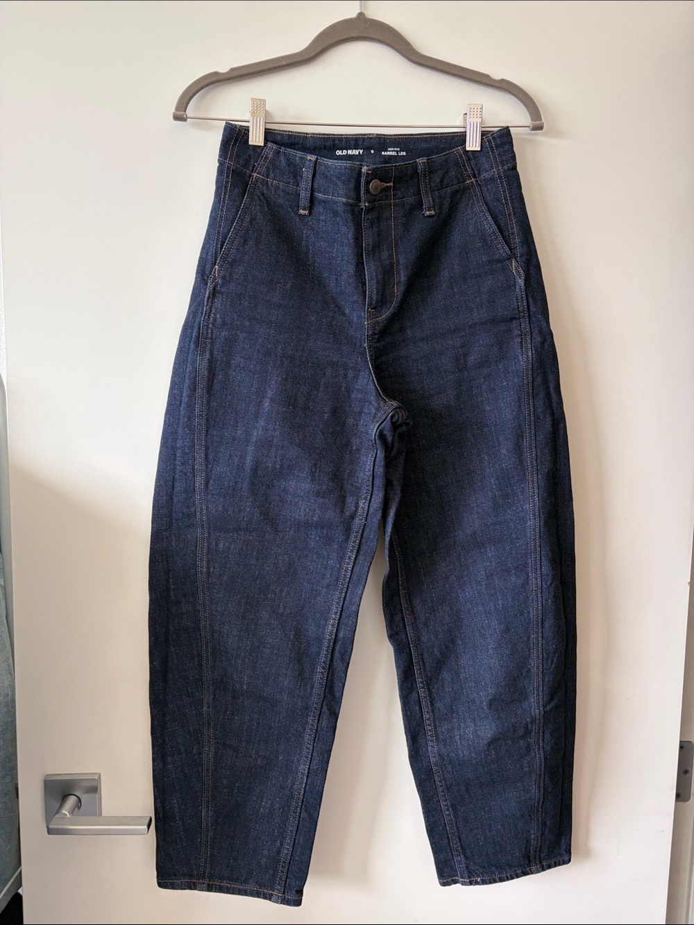 Old Navy Dark Rinse High-Rise BarrelJeans